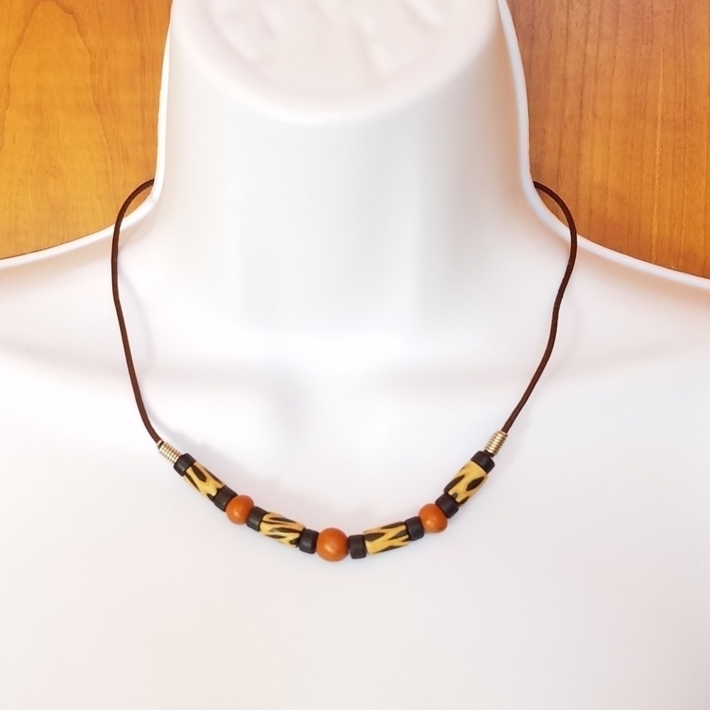 TRIBAL Look Beaded Necklace